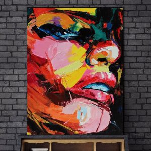 Œuvre artistique représentant un visage de femme
