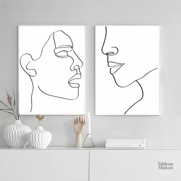 Tableau minimaliste représentant un visage stylisé
