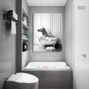 Illustration d'un zèbre jouant dans une baignoire