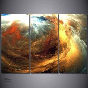Tableau artistique représentant des nuages aux teintes variées