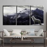 Art mural triptyque représentant des loups majestueux